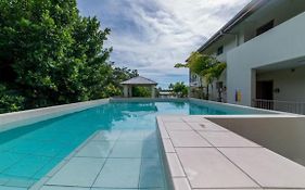 Watersons At Airlie Central Apartments